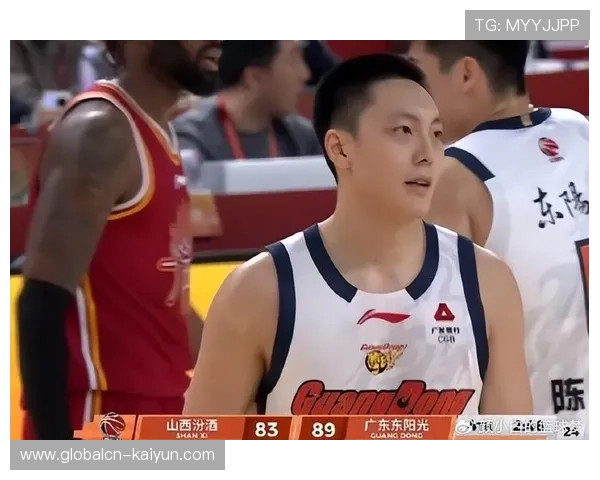 胡明轩状态持续低迷 关键战役11分难助广东逆转 胡明轩状态持续低迷 关键战役11分难助广东逆转